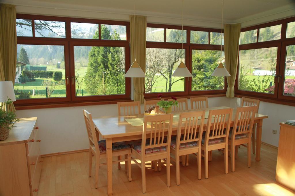 Villa Schnuck - Das Rote Ferienhaus Bad Gastein Εξωτερικό φωτογραφία